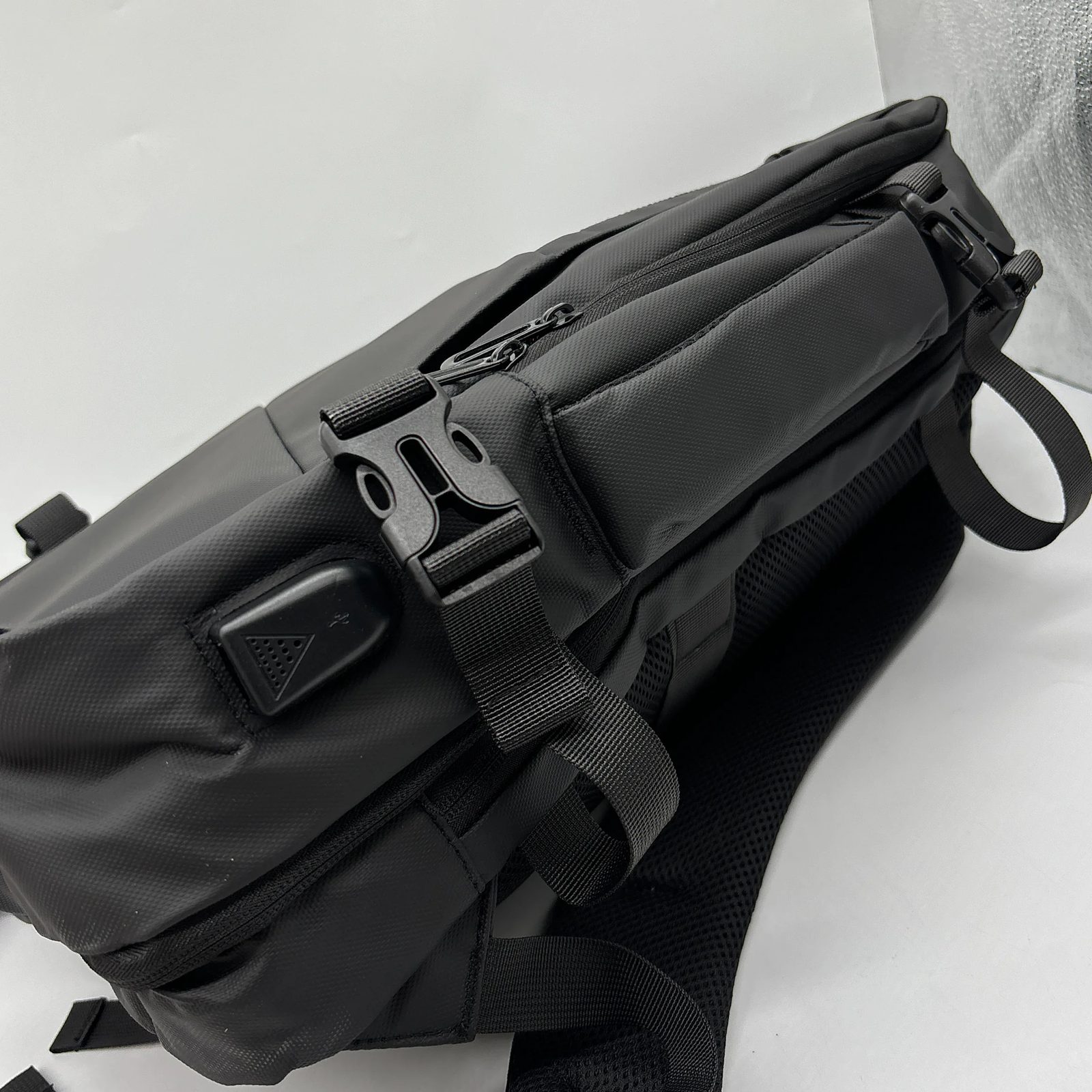 Suitable notebok size: 15.6 inches gallery 2