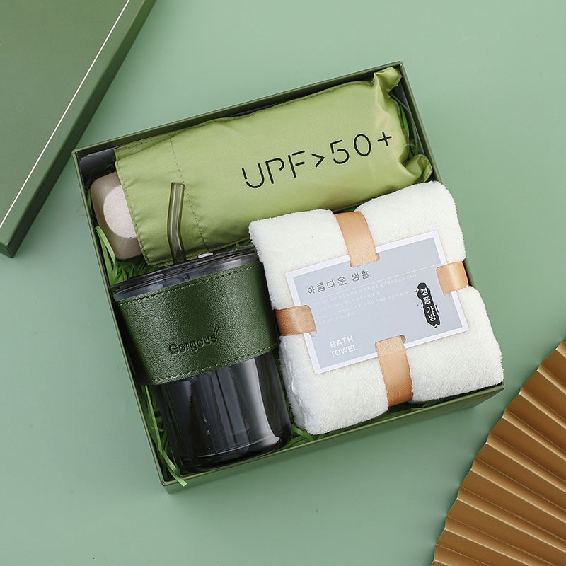Handheld Towel, 400 ml Glass Coffee Cup with Straw and Six-Rib Mini Umbrella Gift Set