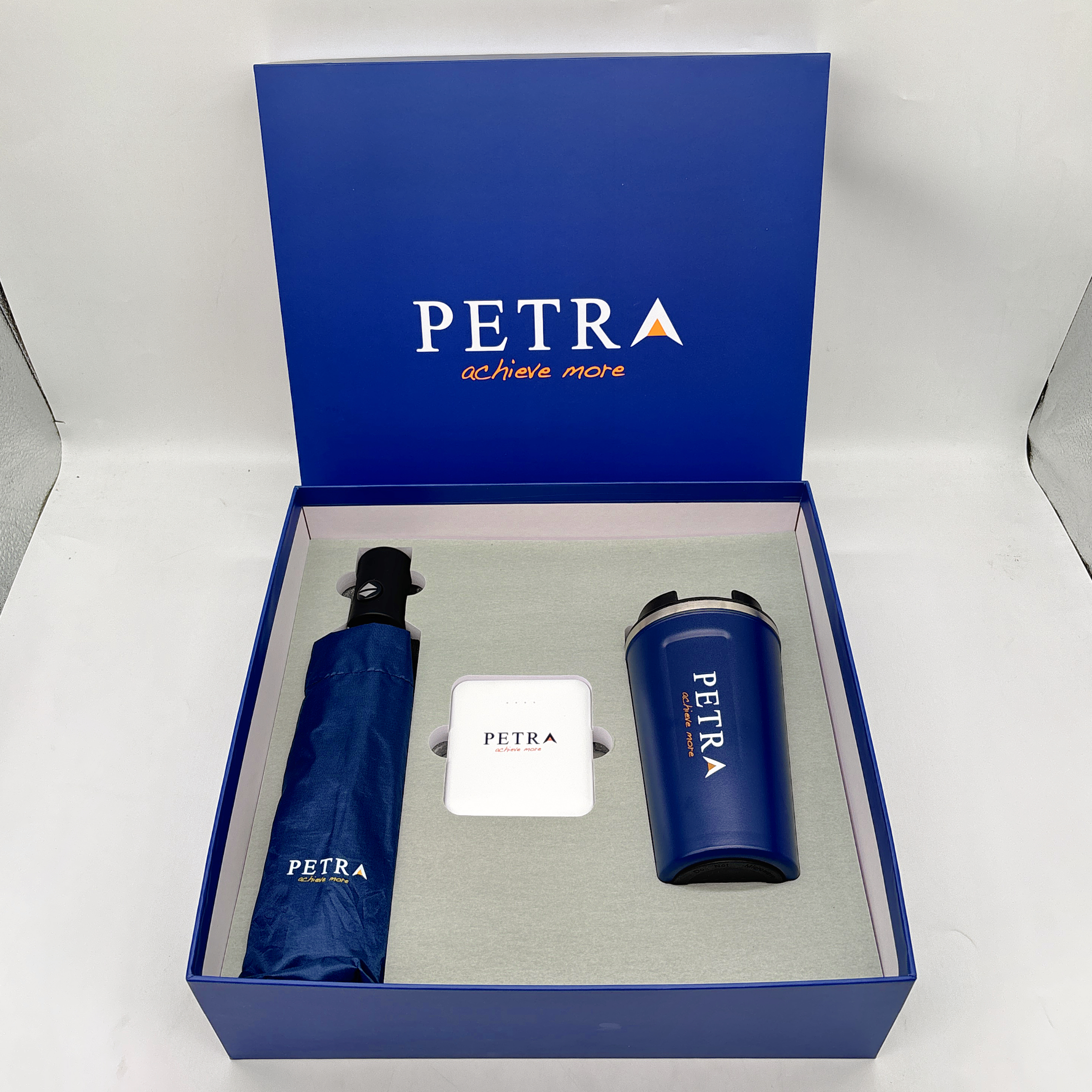 Umbrella, Power Bank 10,000mAh and Stainless Steel Coffee Mug 380ml Gift Set