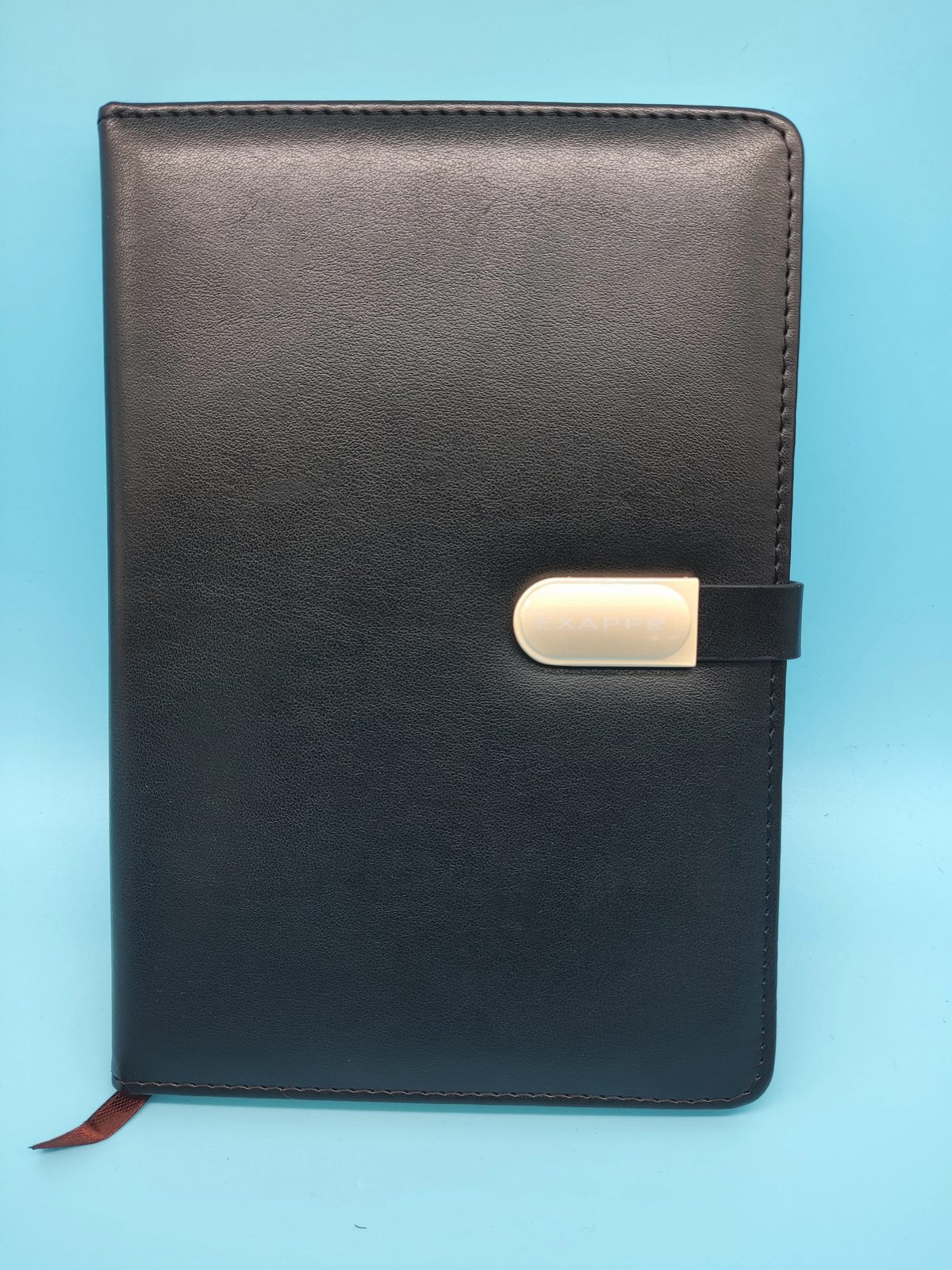 A5 perfect binding notebook, U disk 16GB, Cardholder and Metal pen gift set gallery 3