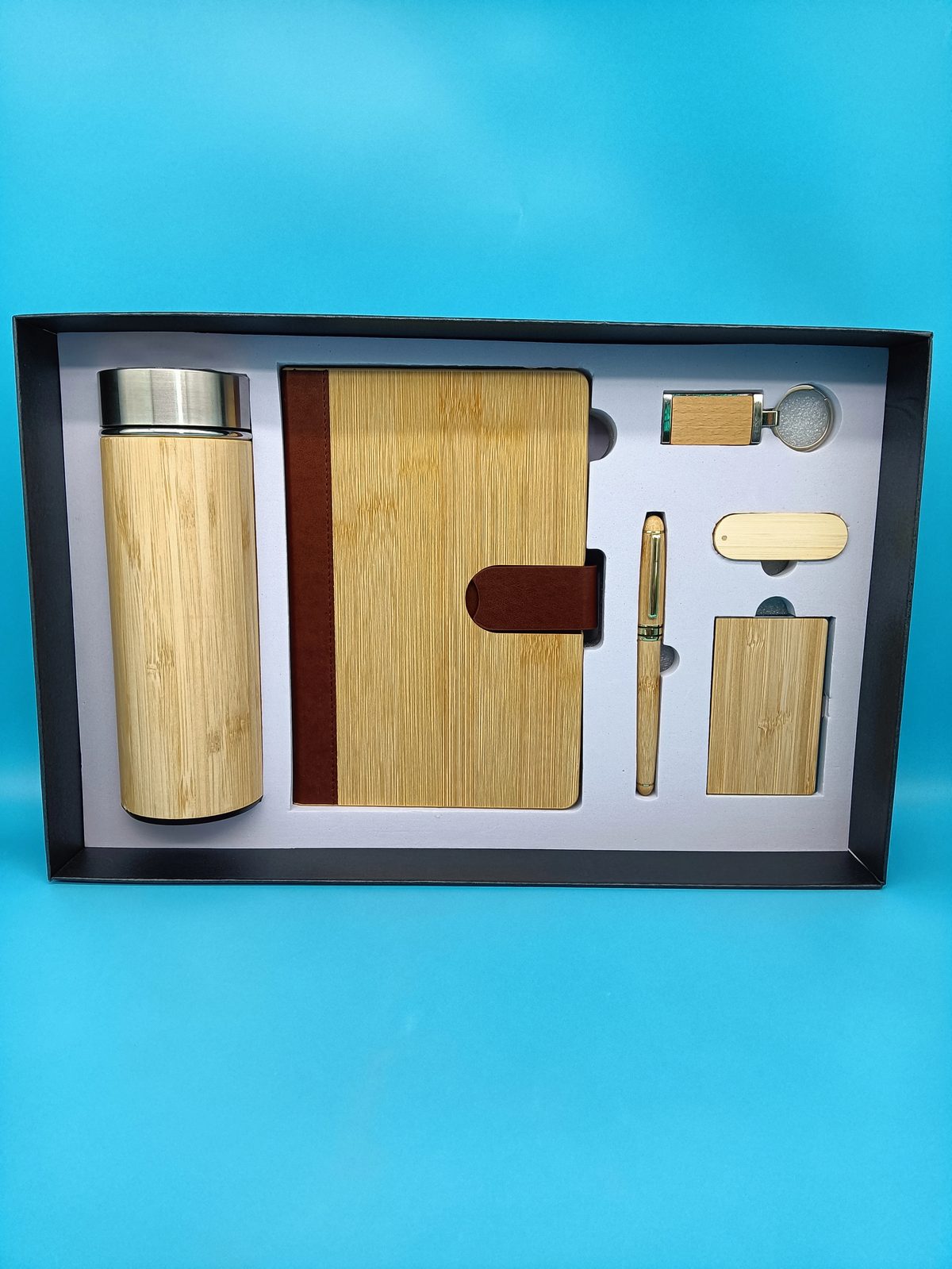 Wood bottle with temperature display Gift Set gallery 1