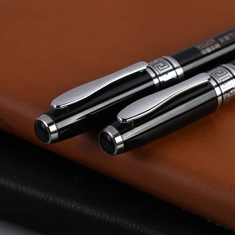 Metal pen with Window grilles gallery 1