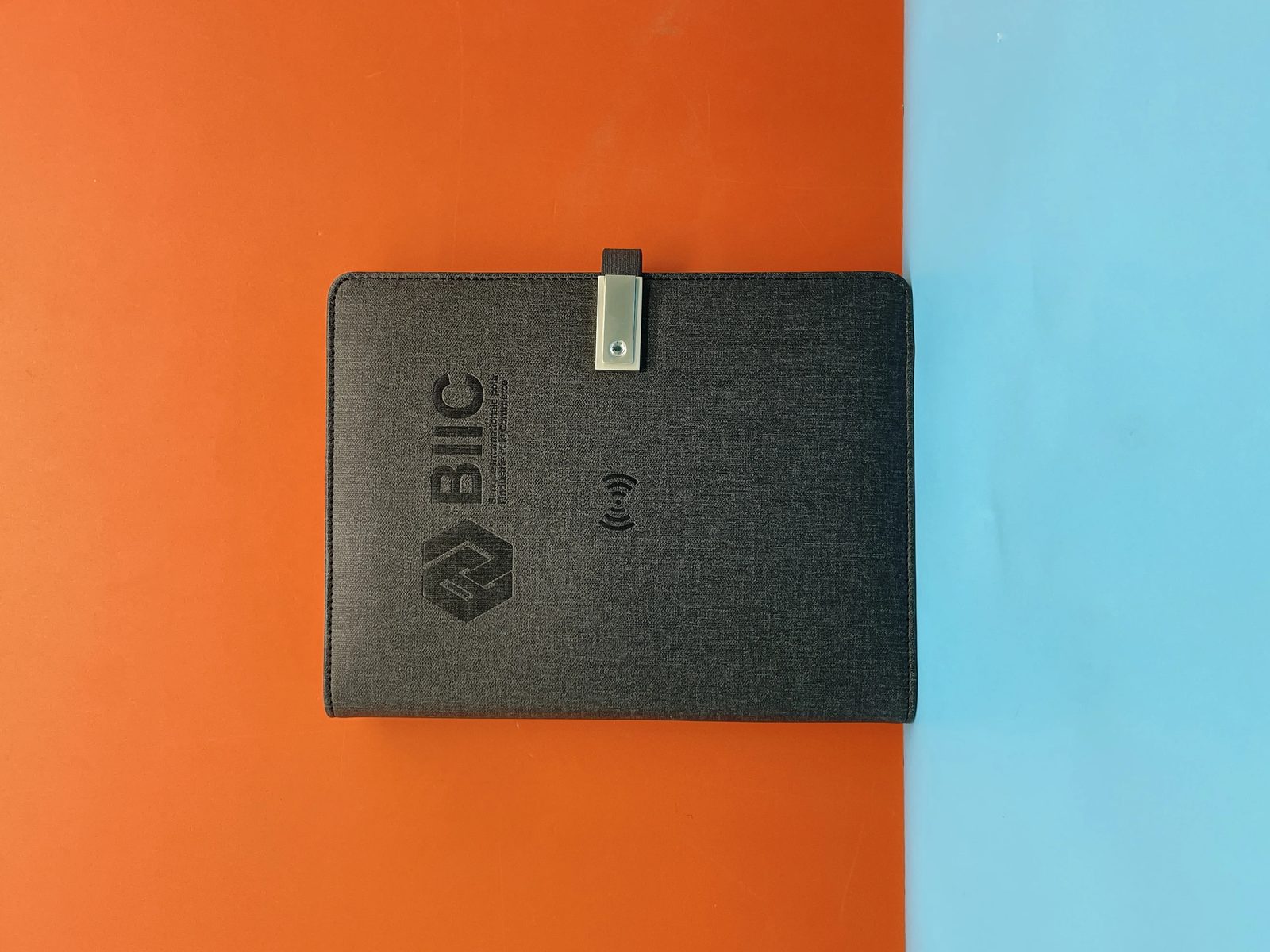 Power bank: 8,000mAh gallery 1