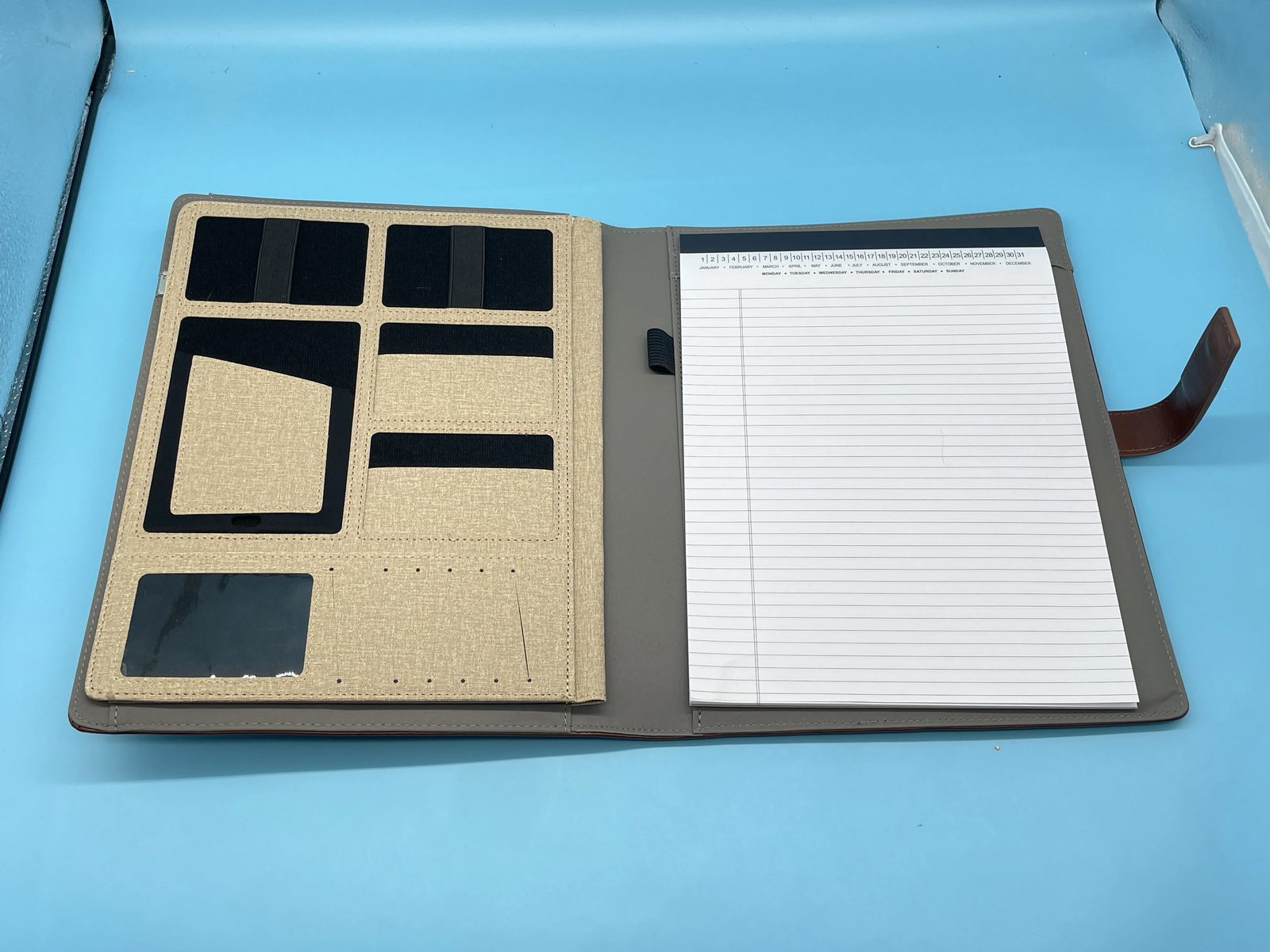Power bank: 8,000mAh gallery 4